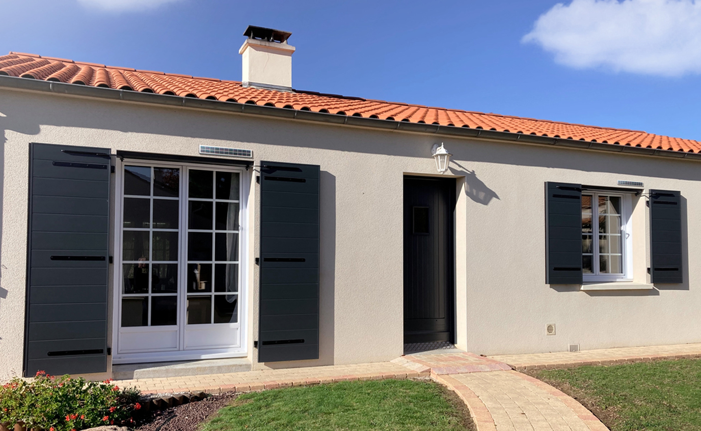 volet-battant-aluminium-mistral-solaire14